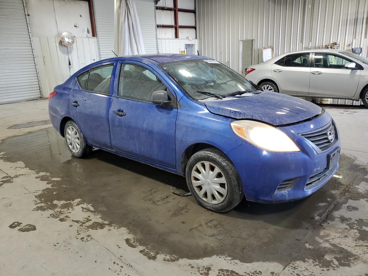 2012 Nissan Versa VIN 3N1CN7AP0CL866844 Copart auction photo, side / front end damage thumbnail 4