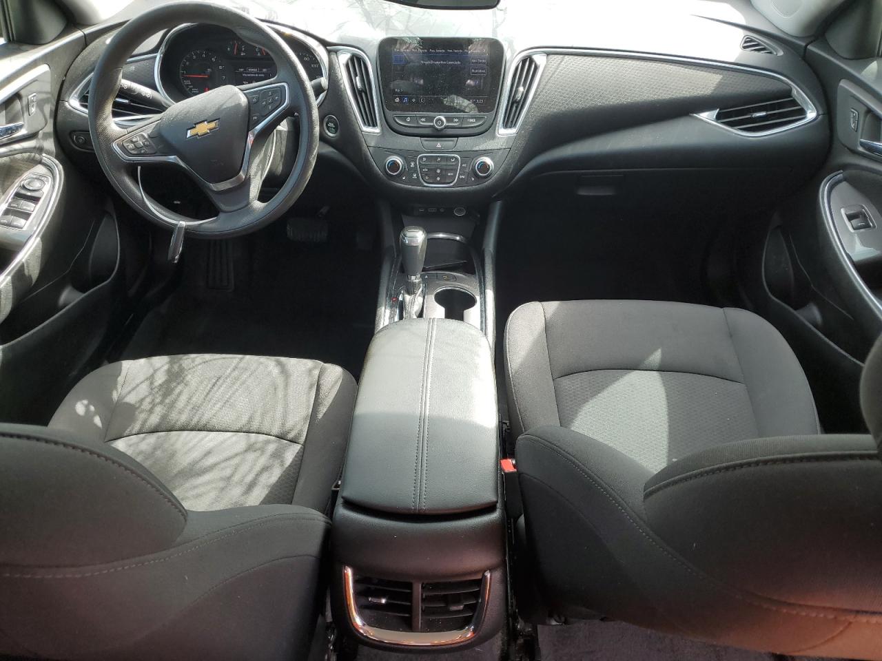 2019 Chevrolet Malibu VIN 1G1ZD5ST9KF156420 Copart auction photo, all over / minor dent/scratches damage thumbnail 8