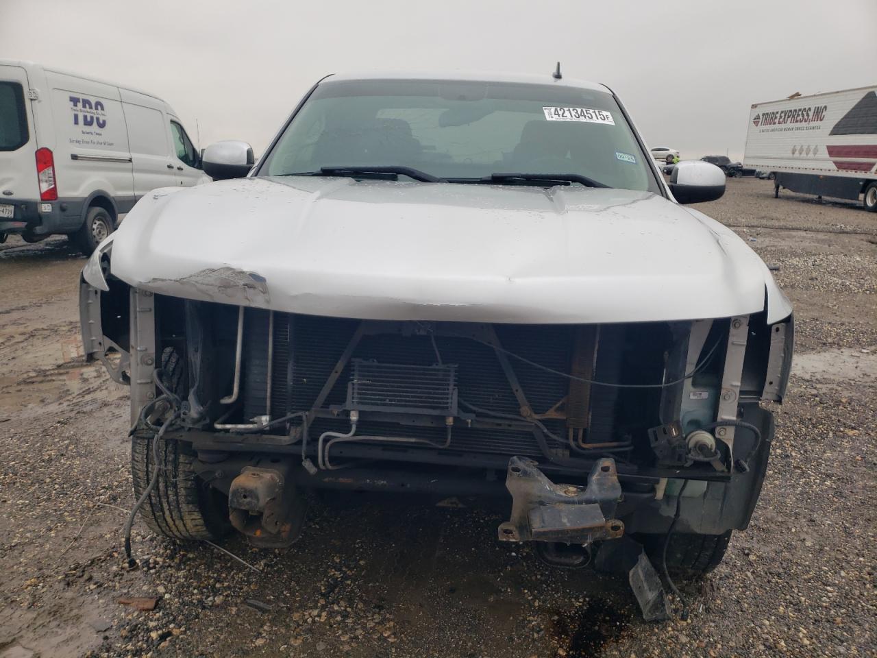 2013 Chevrolet Silverado VIN 1GCRCSE08DZ413787 Copart auction photo, front end / minor dent/scratches damage thumbnail 5