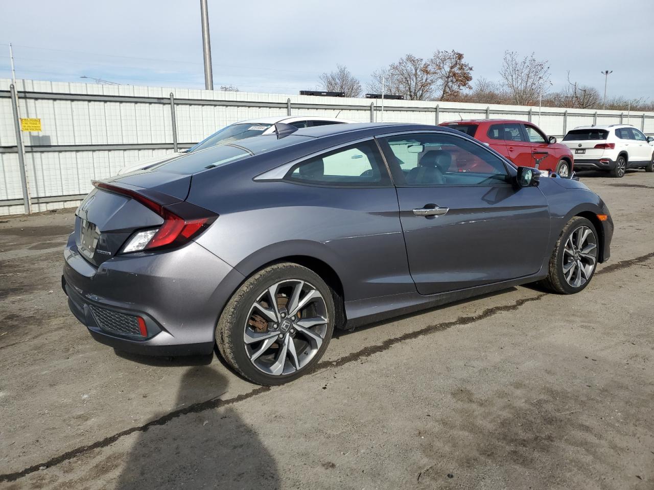 2020 Honda Civic VIN 2HGFC3B91LH352861 Copart auction photo, rear end / side damage thumbnail 3