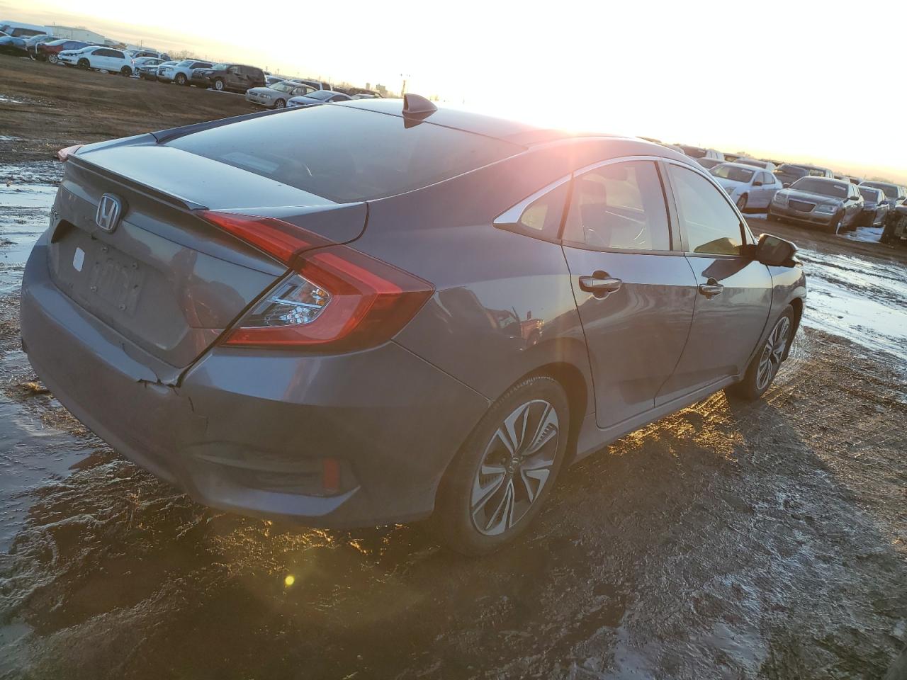 2017 Honda Civic VIN 19XFC1F73HE017633 Copart auction photo, front end / rear end damage thumbnail 3