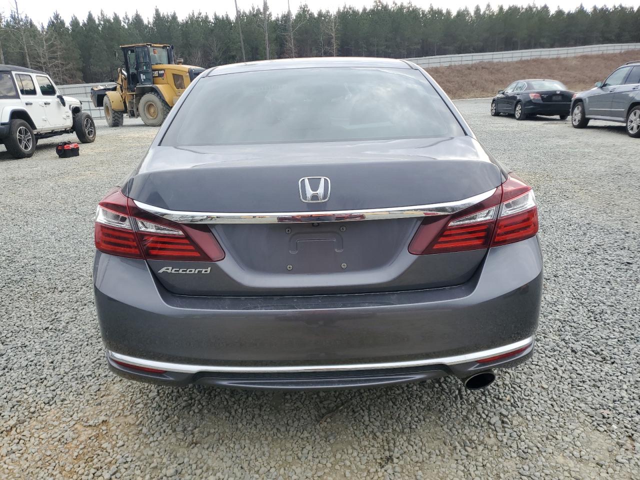 2017 Honda Accord VIN 1HGCR2E33HA162536 Copart auction photo, front end damage thumbnail 6