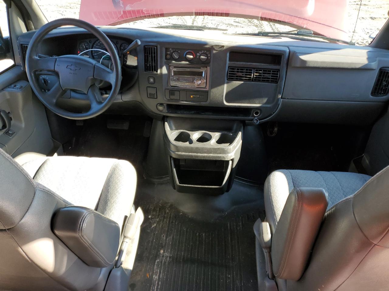 2006 Chevrolet Express VIN 1GNFG15X461137714 Copart auction photo, rear end damage thumbnail 8