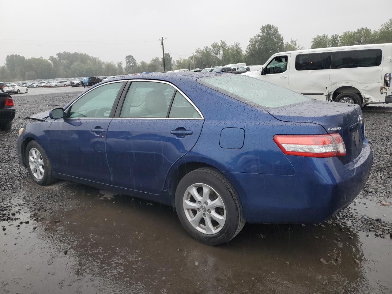 2011 Toyota Camry VIN 4T1BF3EK8BU650818 Copart auction photo, front end / undercarriage damage thumbnail 2