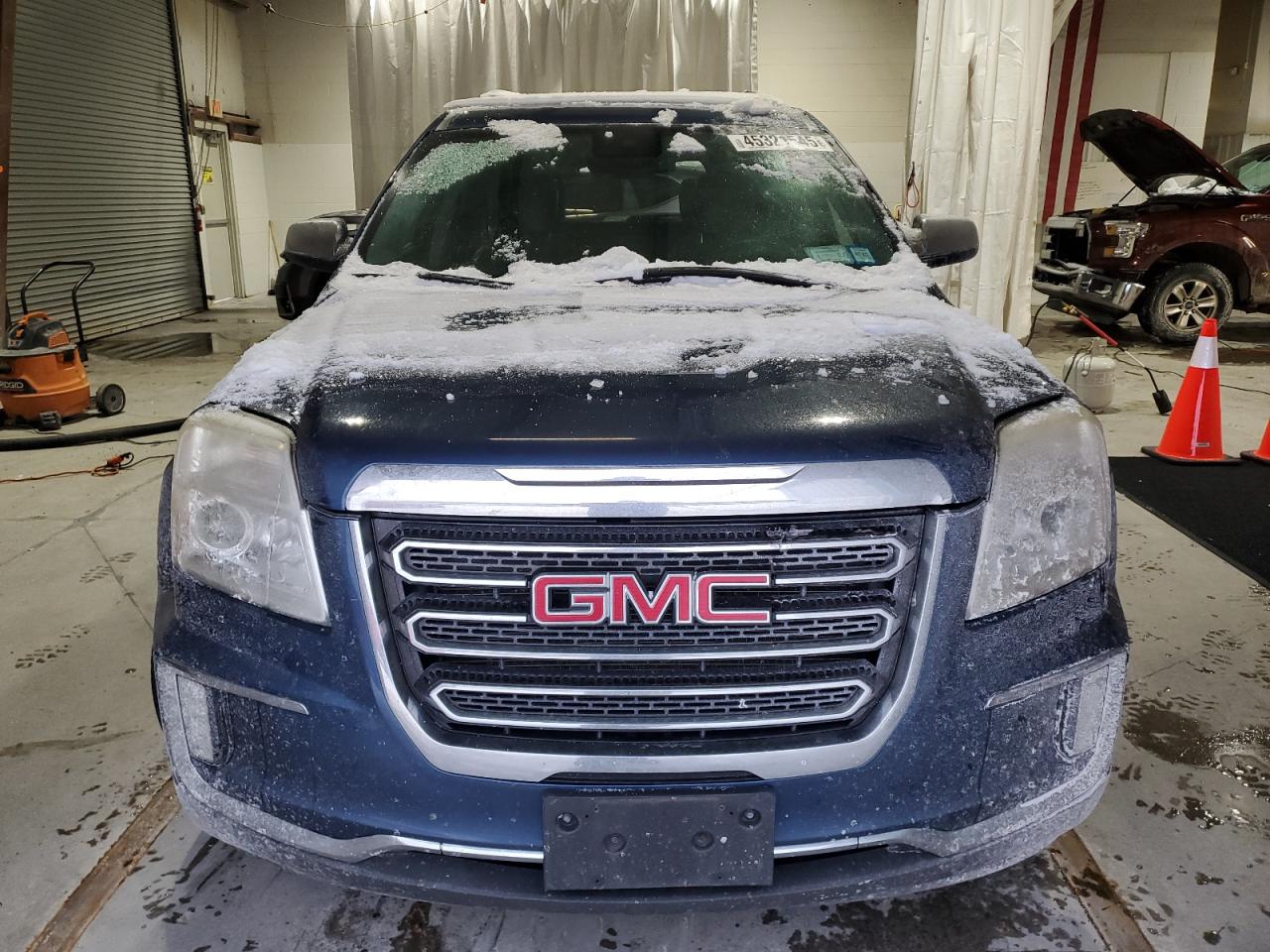 2016 GMC Terrain VIN 2GKFLUEK6G6217979 Copart auction photo, top/roof damage thumbnail 5