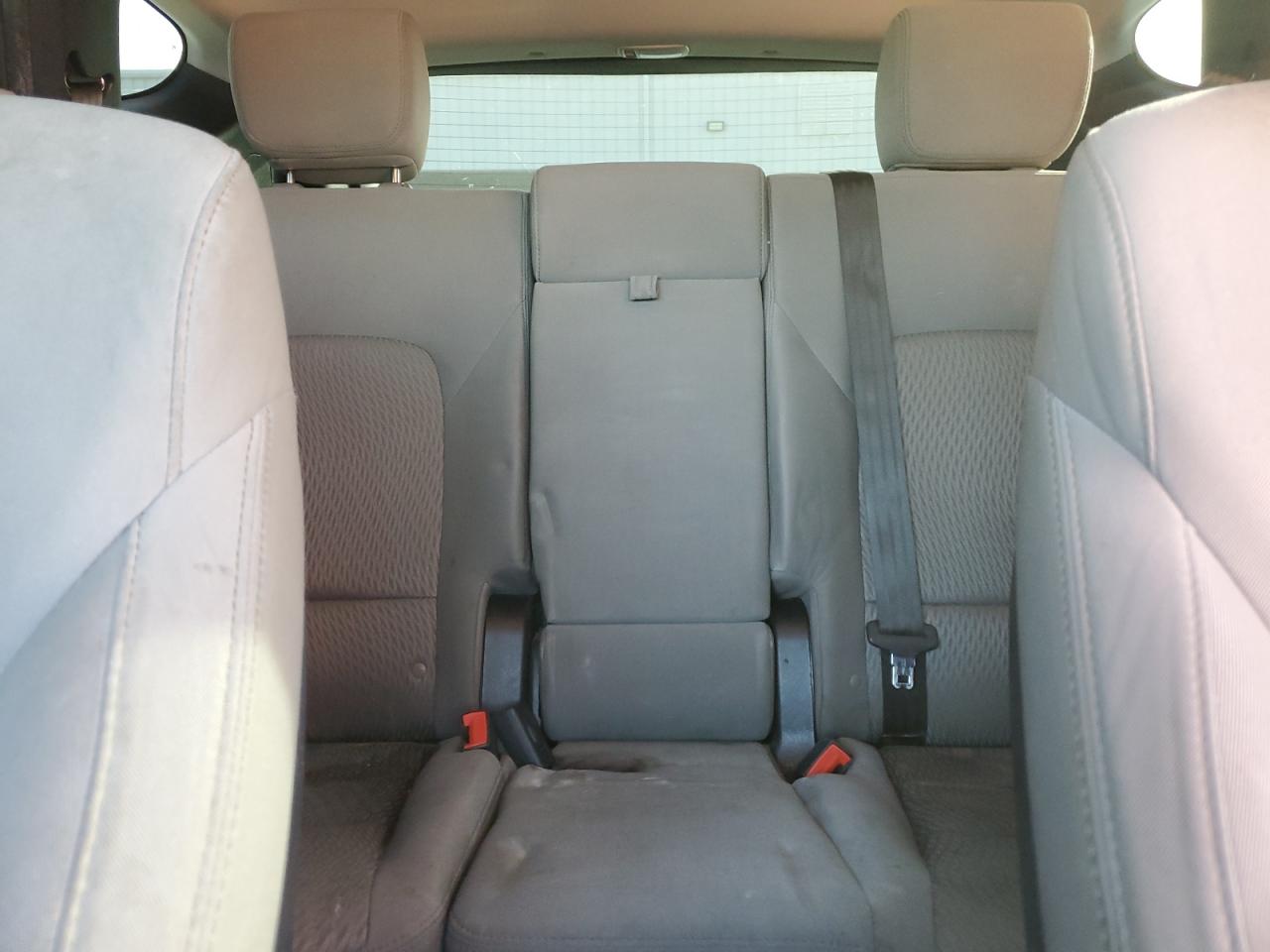 2018 Hyundai Santa Fe VIN 5XYZT3LBXJG569916 Copart auction photo, rear end damage thumbnail 10