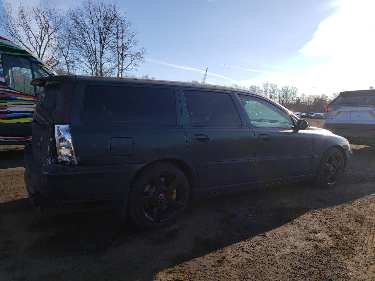 2005 Volvo V70 VIN YV1SJ527752511319 Copart auction photo, rear end / minor dent/scratches damage thumbnail 3