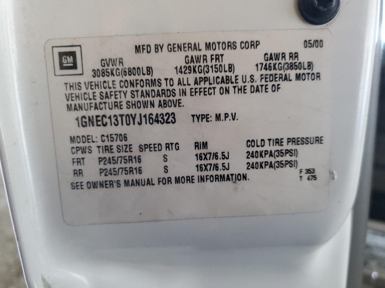 2000 Chevrolet Tahoe VIN 1GNEC13T0YJ164323 Copart auction photo, vandalism damage thumbnail 13