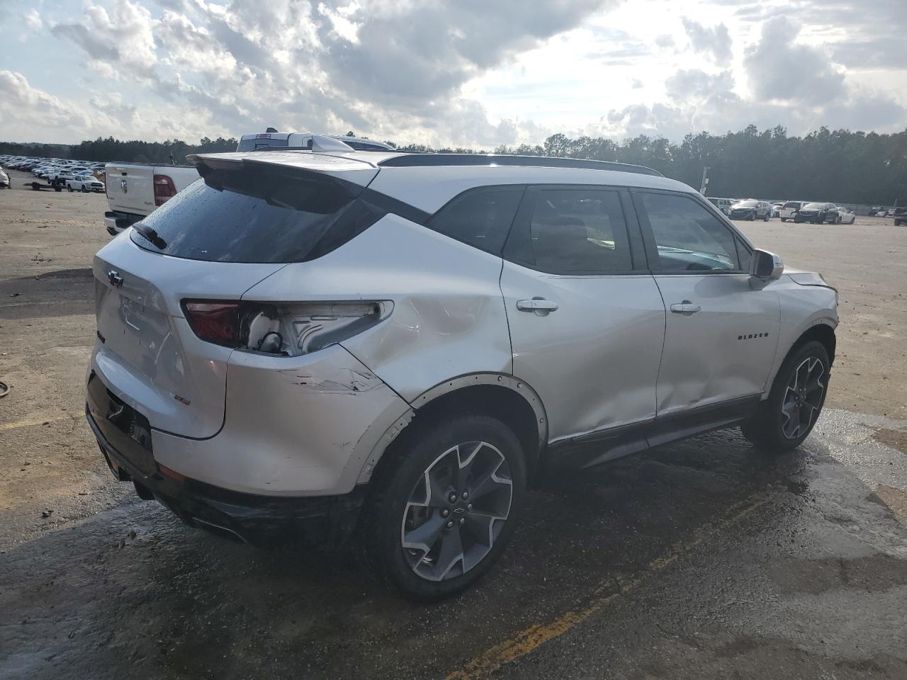 2020 Chevrolet Blazer VIN 3GNKBERS0LS592007 Copart auction photo, front end / side damage thumbnail 3