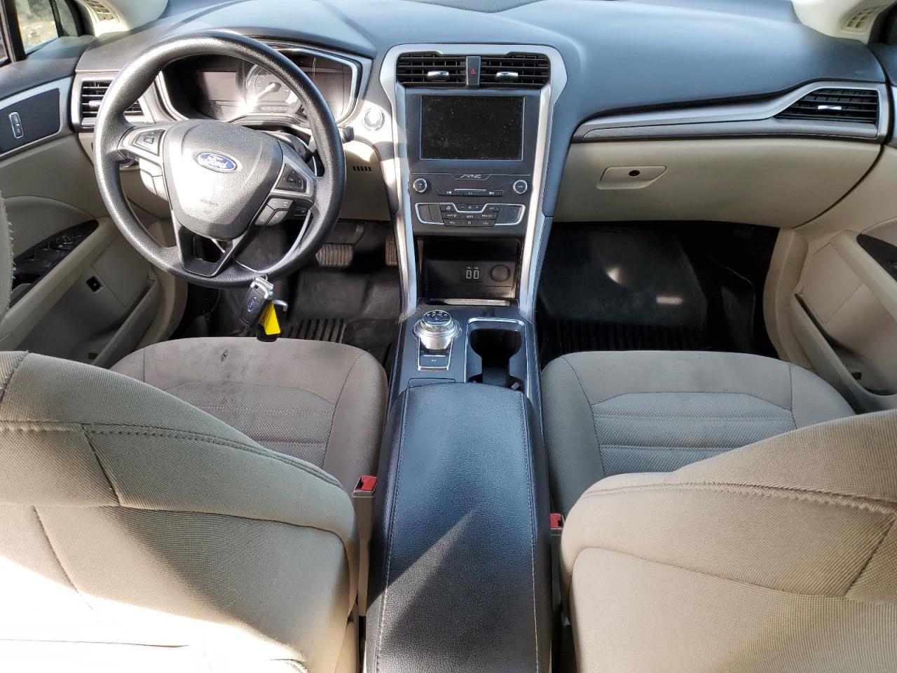 2019 Ford Fusion VIN 3FA6P0LU7KR221009 Copart auction photo, rear end / minor dent/scratches damage thumbnail 8