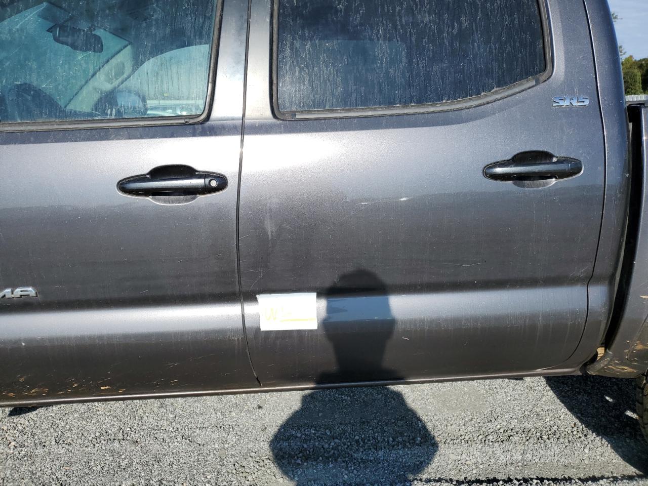 2017 Toyota Tacoma VIN 5TFCZ5AN5HX063656 Copart auction photo, water/flood damage thumbnail 12