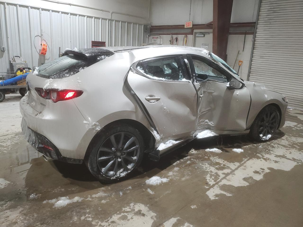 2022 Mazda 3 VIN JM1BPAKL9N1520961 Copart auction photo, all over damage thumbnail 3