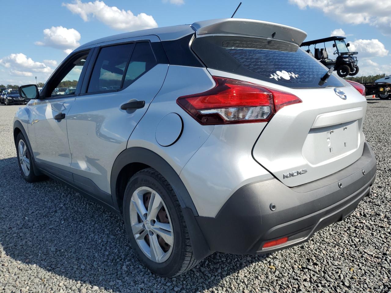 2020 Nissan Kicks VIN 3N1CP5BV3LL563438 Copart auction photo, water/flood / minor dent/scratches damage thumbnail 2