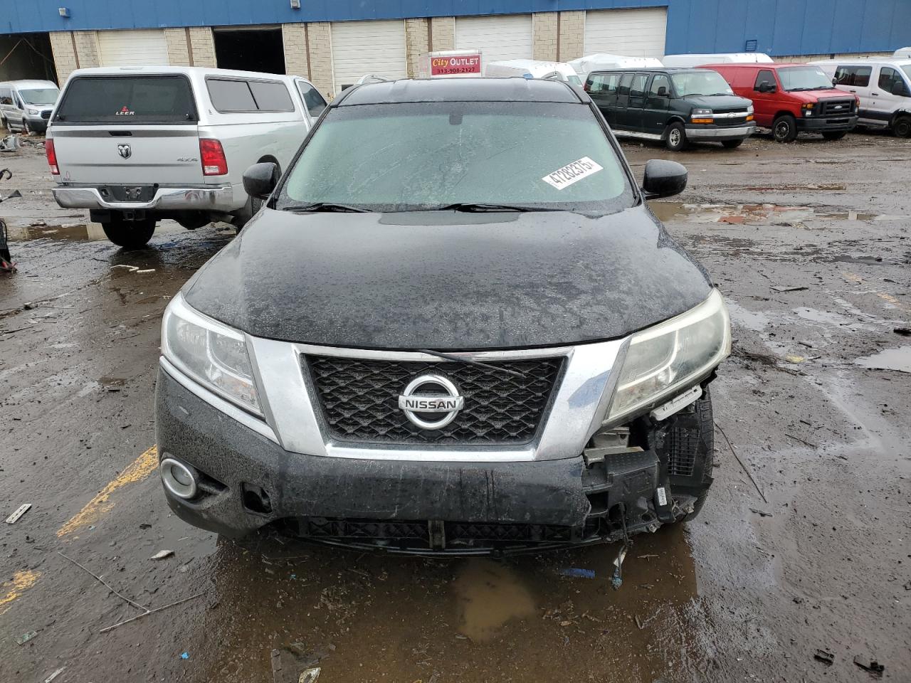 2013 Nissan Pathfinder VIN 5N1AR2MM5DC637663 Copart auction photo, front end damage thumbnail 5
