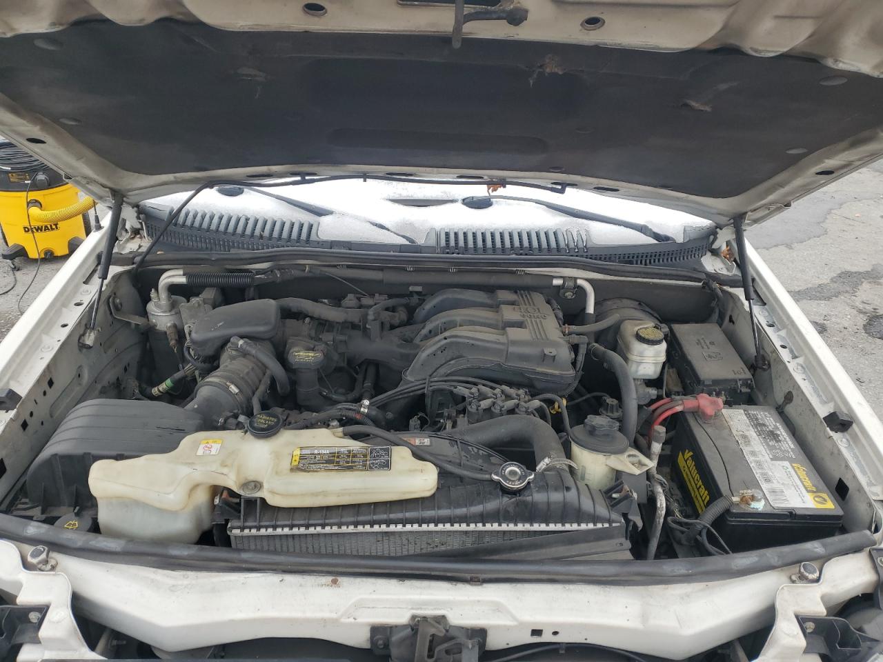 2010 Ford Explorer VIN 1FMEU7DE3AUA32701 Copart auction photo, rear end / front end damage thumbnail 11