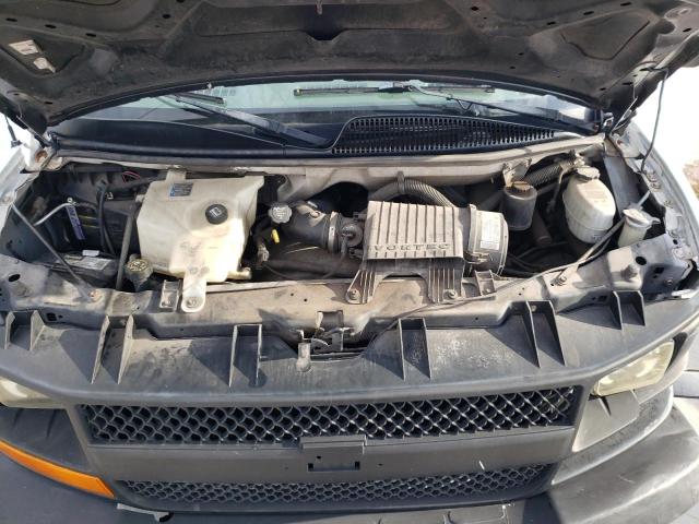 2005 Chevrolet Express VIN 1GCEG15X451262246 Copart auction photo, front end / water/flood damage thumbnail 12