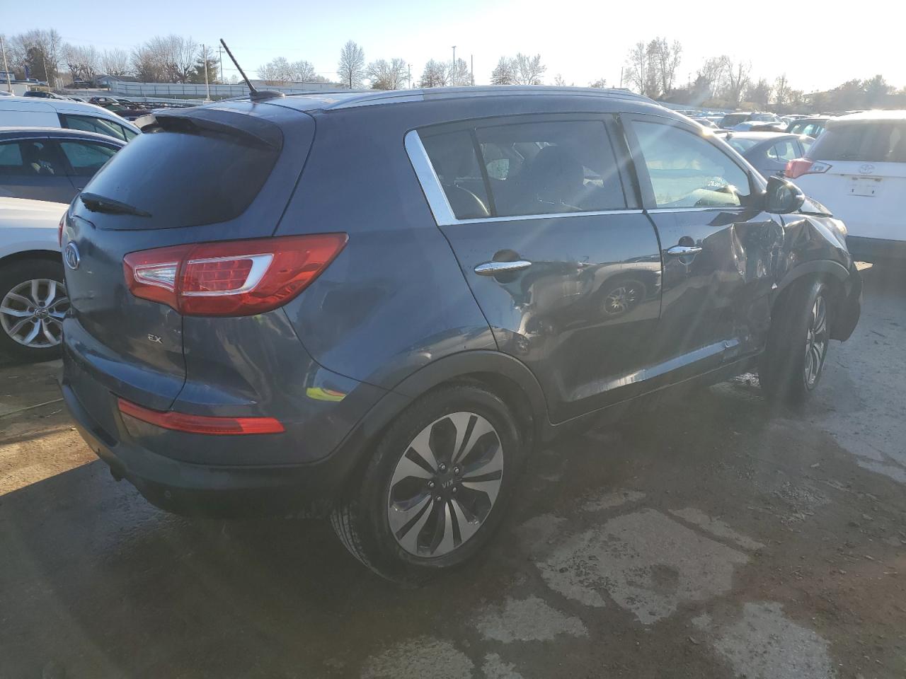 2012 KIA Sportage VIN KNDPC3A22C7174574 Copart auction photo, front end / side damage thumbnail 3