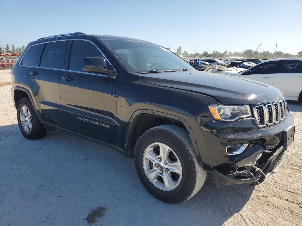 2017 Jeep Grand Cherokee VIN 1C4RJFAG8HC866316 Copart auction photo, front end / undercarriage damage thumbnail 4