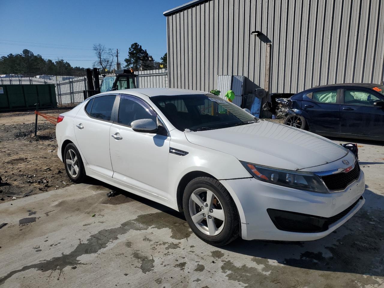 2015 KIA Optima VIN KNAGM4A74F5555192 Copart auction photo, front end / vandalism damage thumbnail 4