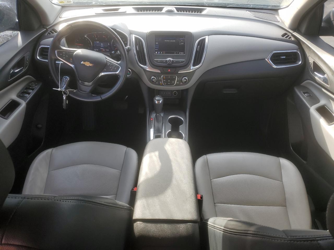 2020 Chevrolet Equinox VIN 3GNAXKEV8LS677611 Copart auction photo, front end / minor dent/scratches damage thumbnail 8
