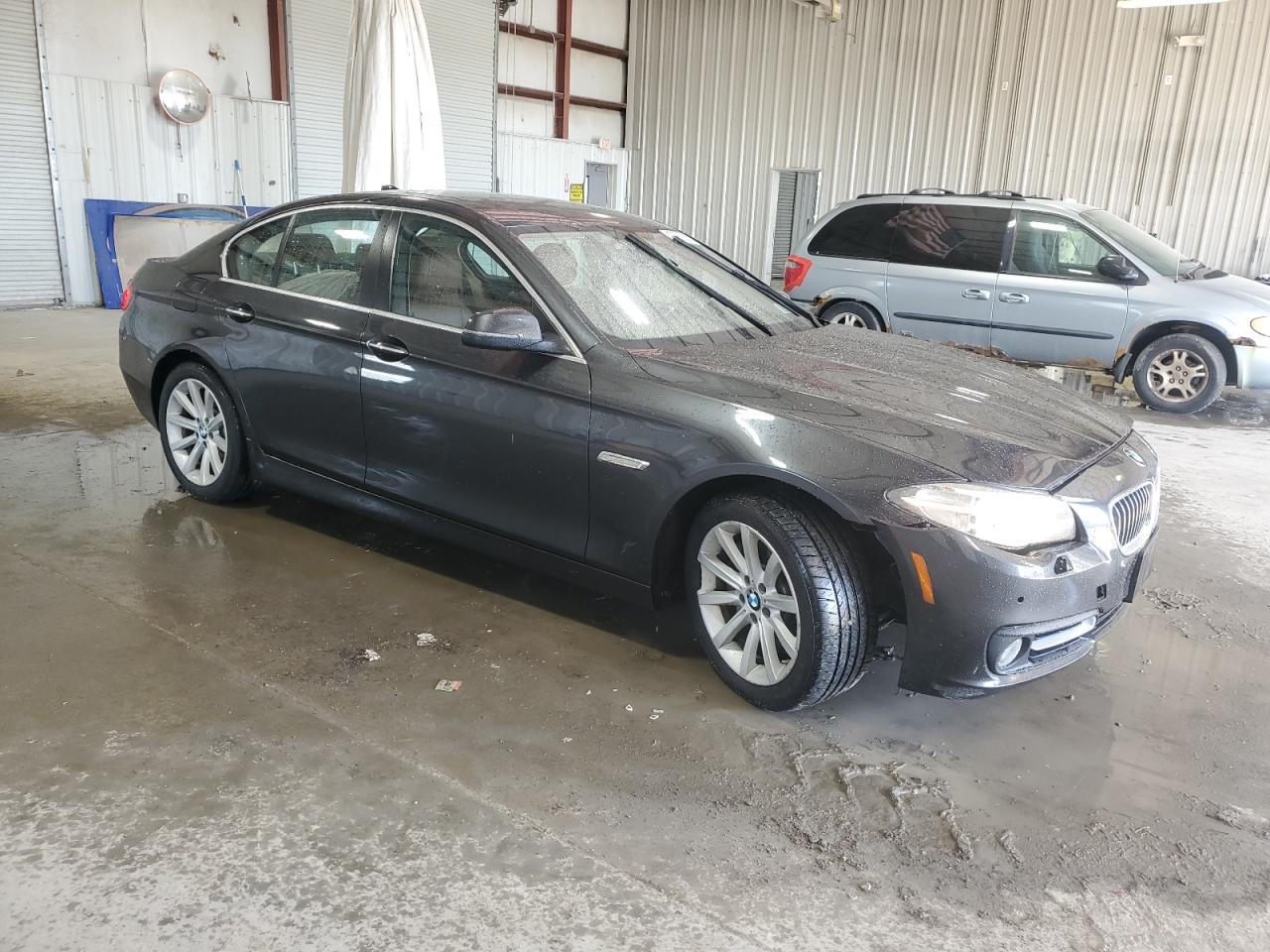 2015 BMW 5er VIN WBA5B3C50FD545851 Copart auction photo, front end damage thumbnail 4