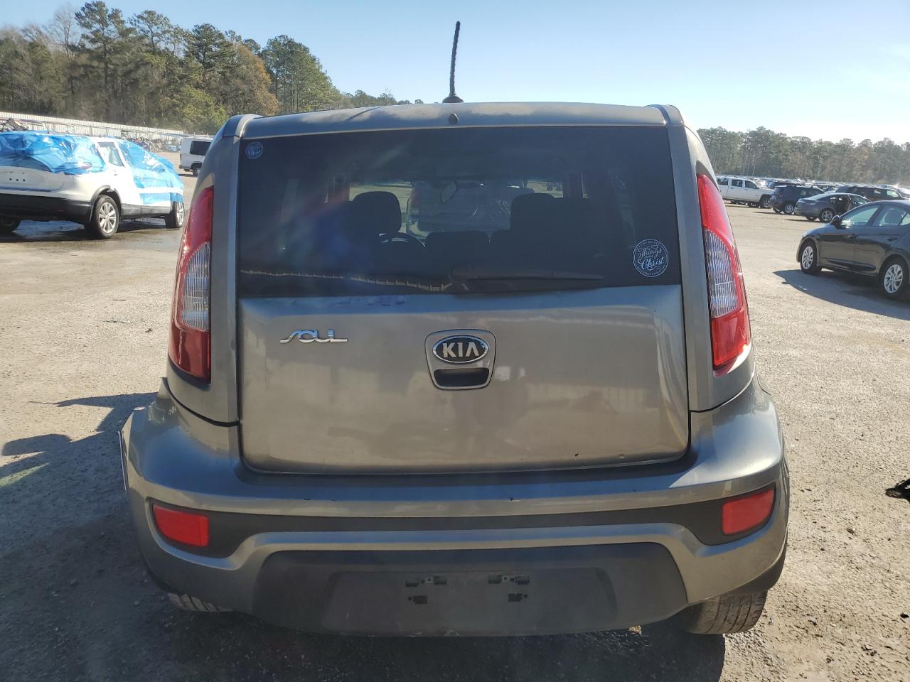2013 KIA Soul VIN KNDJT2A61D7609010 Copart auction photo, undercarriage / front end damage thumbnail 6