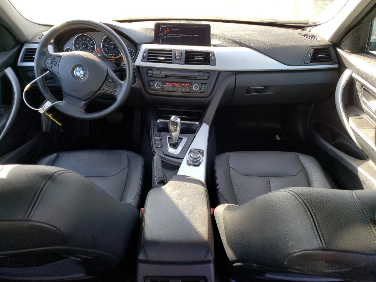 2013 BMW 3er VIN WBA3B5C54DF598377 Copart auction photo, front end / minor dent/scratches damage thumbnail 8