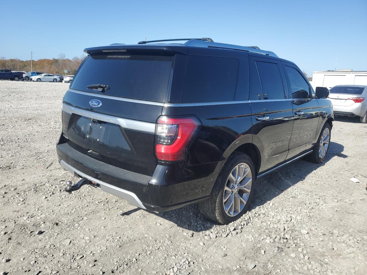 2018 Ford Expedition VIN 1FMJU1MT3JEA16387 Copart auction photo, all over damage thumbnail 3