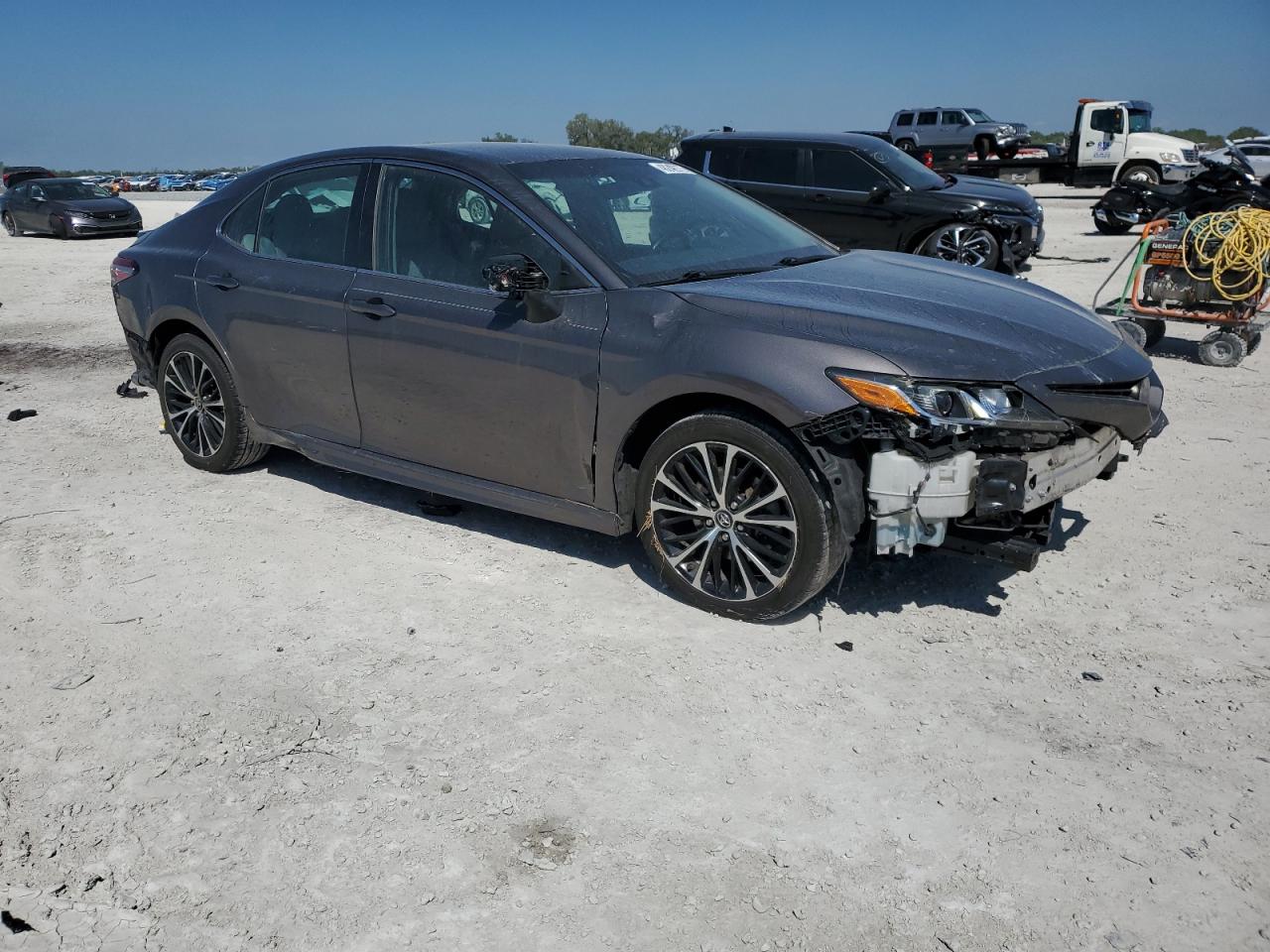 2019 Toyota Camry VIN 4T1B11HK9KU697709 Copart auction photo, front end / rear end damage thumbnail 4