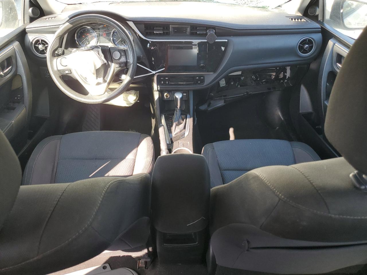 2018 Toyota Corolla VIN 5YFBURHEXJP808848 Copart auction photo, front end / side damage thumbnail 8