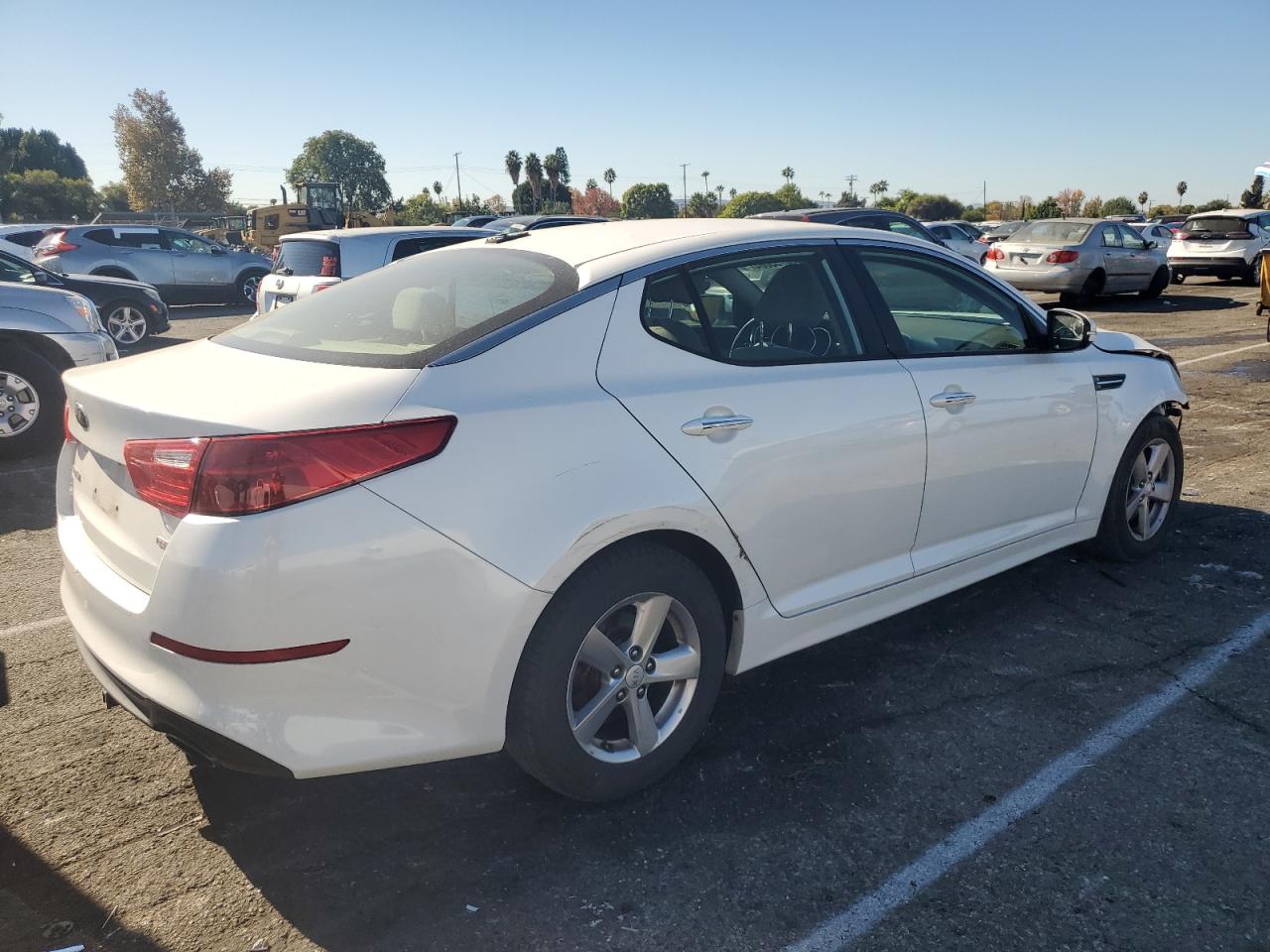 2014 KIA Optima VIN 5XXGM4A72EG303356 Copart auction photo, front end / rear end damage thumbnail 3
