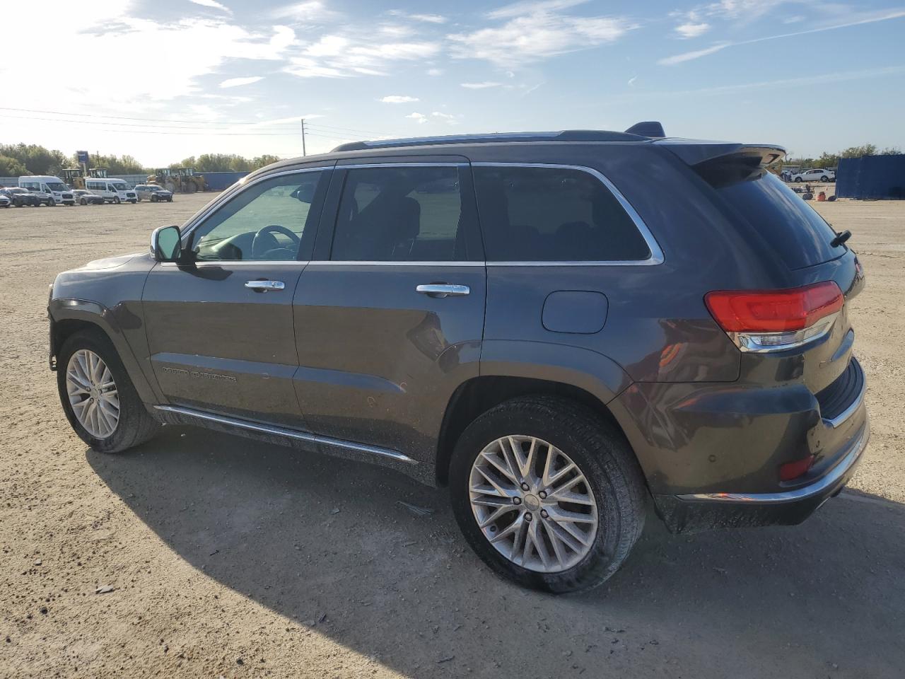 2017 Jeep Grand Cherokee VIN 1C4RJEJG0HC614909 Copart auction photo, front end / minor dent/scratches damage thumbnail 2