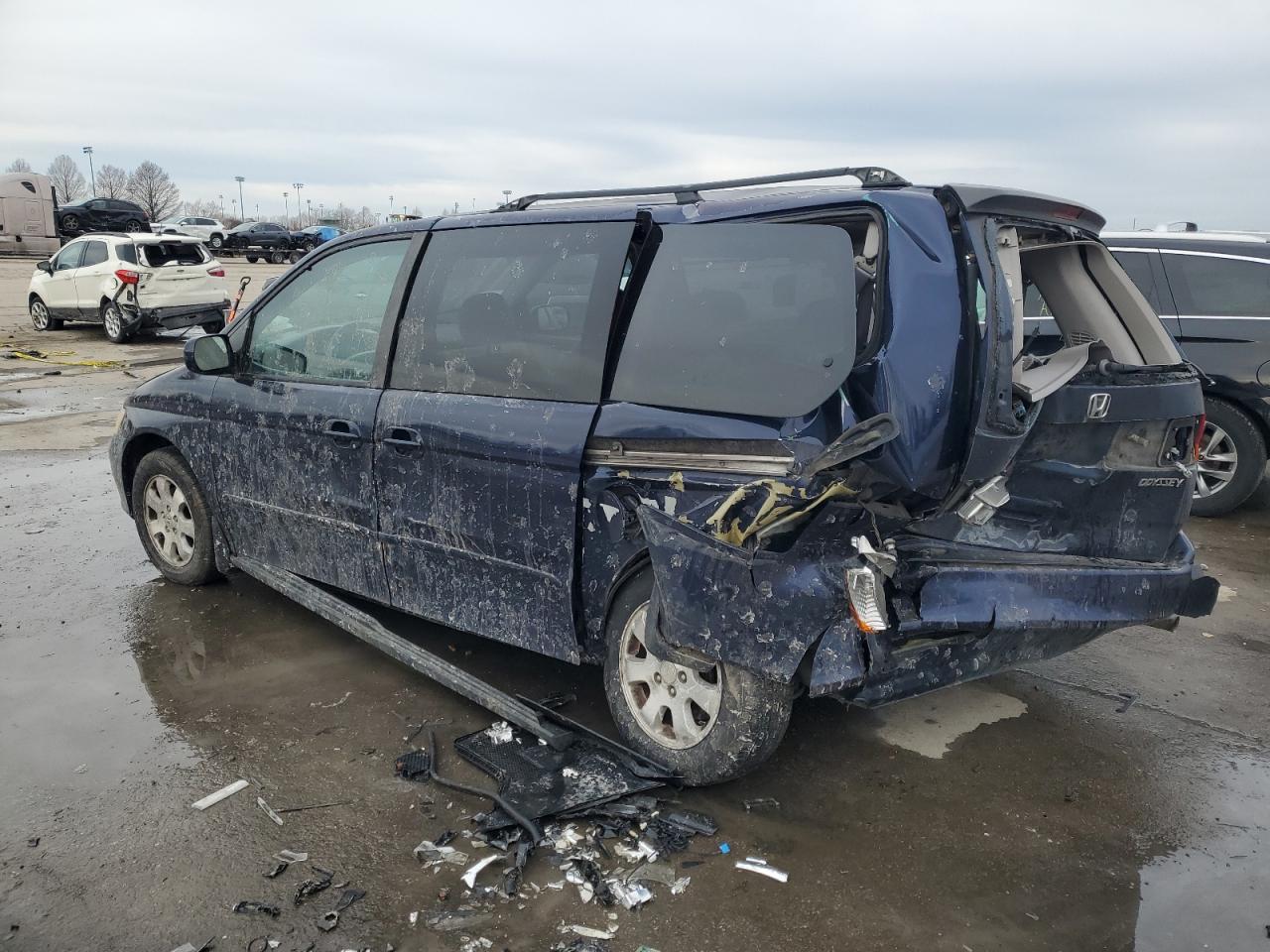 2004 Honda Odyssey VIN 5FNRL18974B098393 Copart auction photo, rear end / side damage thumbnail 2