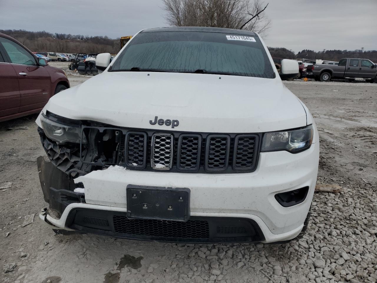 2018 Jeep Grand Cherokee VIN 1C4RJFAG9JC285395 Copart auction photo, front end damage thumbnail 5