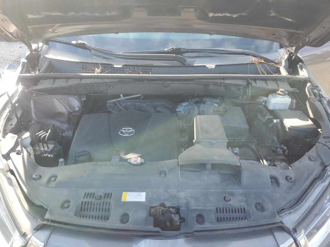 2019 Toyota Highlander VIN 5TDYZRFH6KS354468 Copart auction photo, front end / side damage thumbnail 12