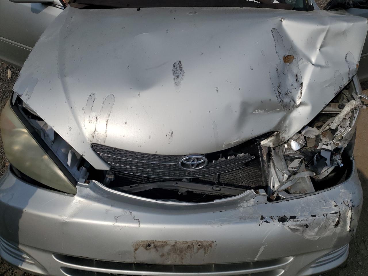 2002 Toyota Camry VIN 4T1BE32K12U084766 Copart auction photo, front end / minor dent/scratches damage thumbnail 13