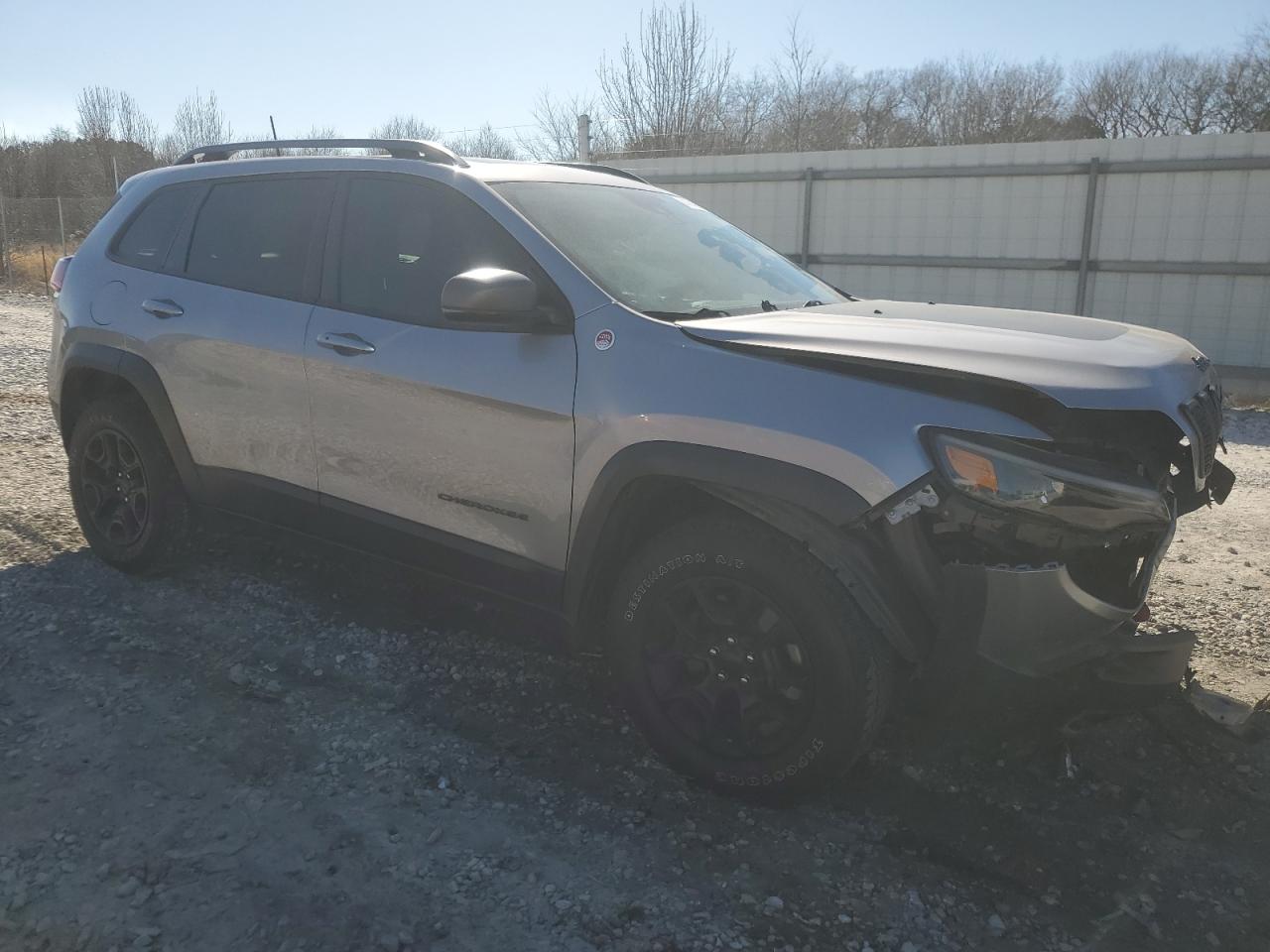 2021 Jeep Cherokee VIN 1C4PJMBX2MD178424 Copart auction photo, front end damage thumbnail 4