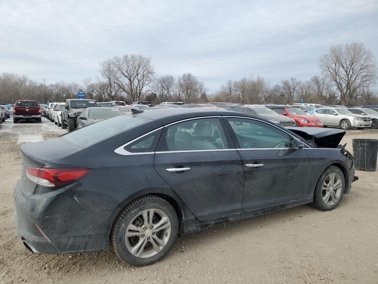2018 Hyundai Sonata VIN 5NPE34AF4JH714063 Copart auction photo, front end / mechanical damage thumbnail 3
