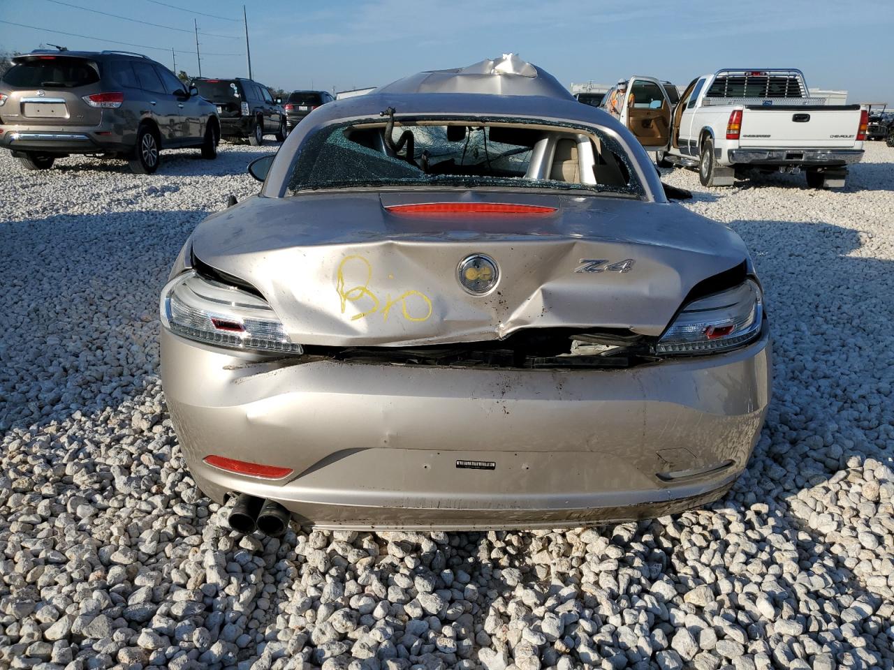 2009 BMW Z4 VIN WBALM53509E161273 Copart auction photo, front end / all over damage thumbnail 6