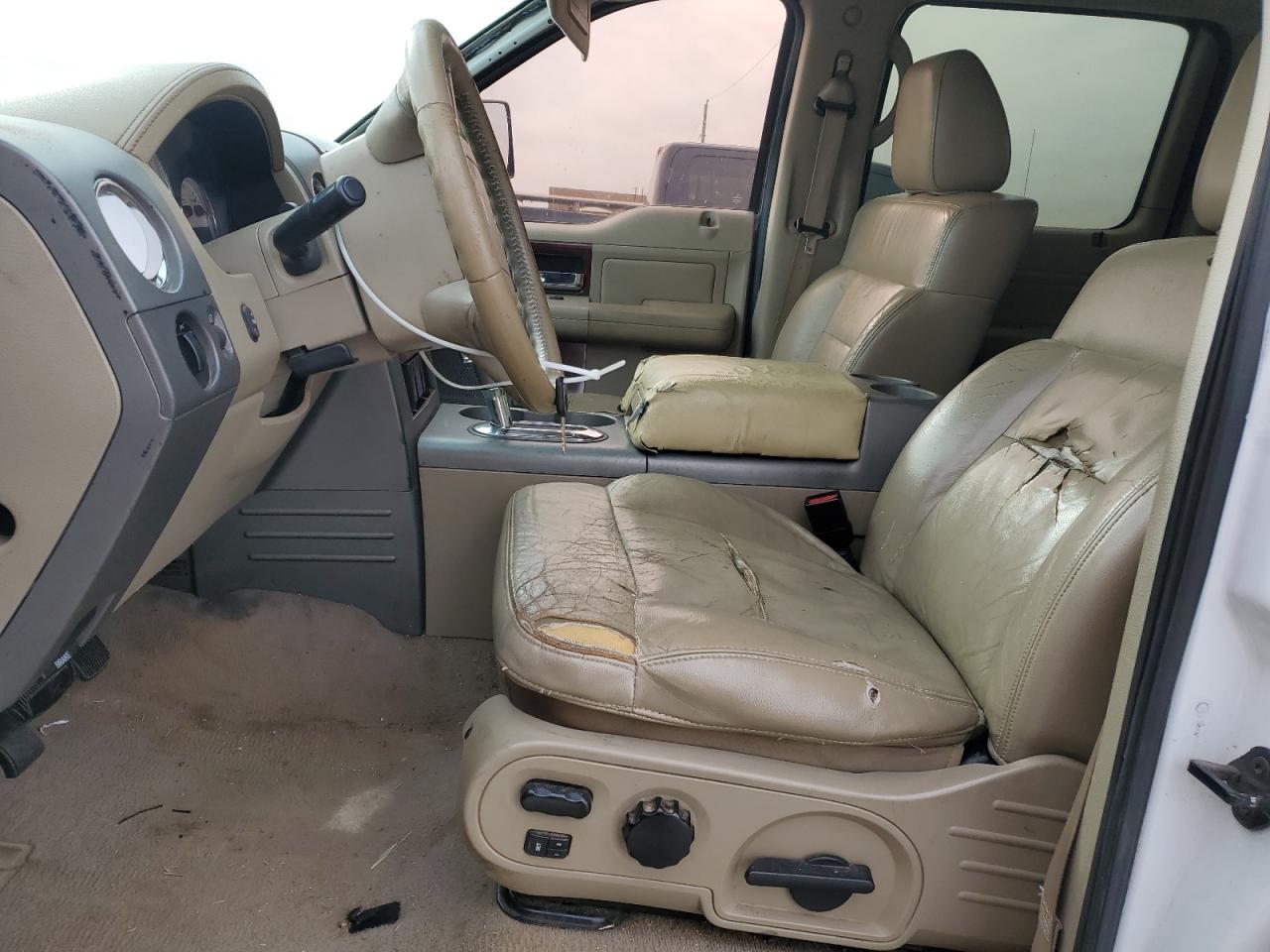 2006 Ford F-150 VIN 1FTPW125X6FA38370 Copart auction photo, front end damage thumbnail 7