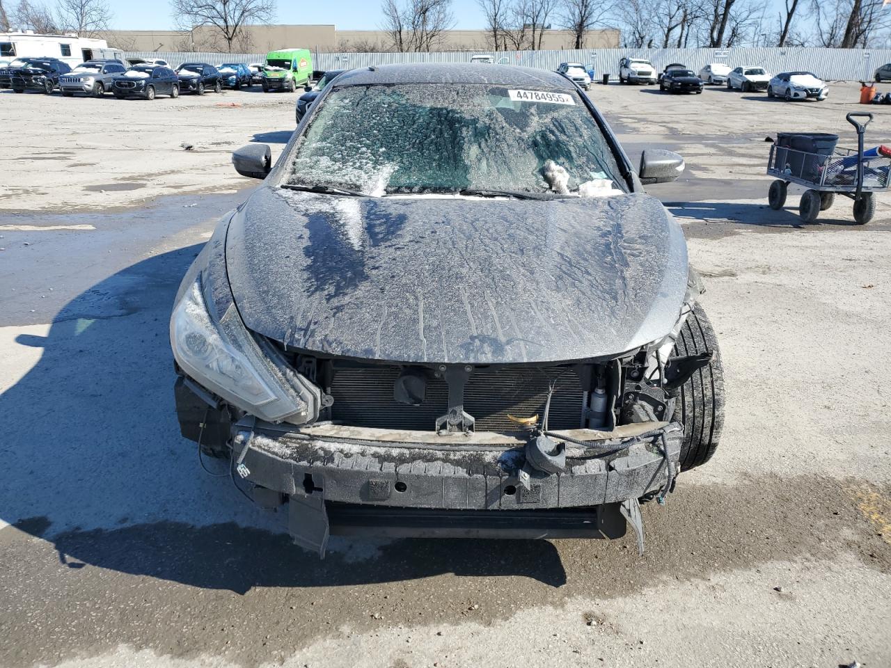 2018 Nissan Altima VIN 1N4AL3AP7JC121199 Copart auction photo, front end / side damage thumbnail 5
