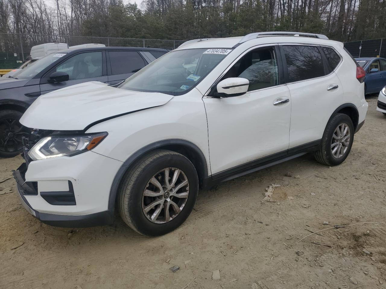 2017 Nissan Rogue VIN KNMAT2MT5HP589996