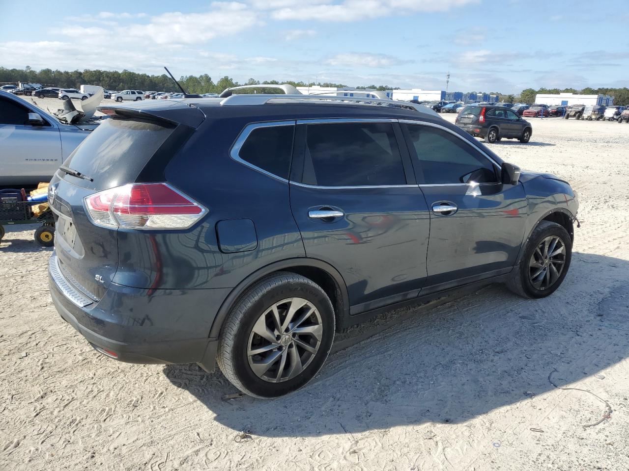 2015 Nissan Rogue VIN 5N1AT2MT3FC907498 Copart auction photo, front end damage thumbnail 3