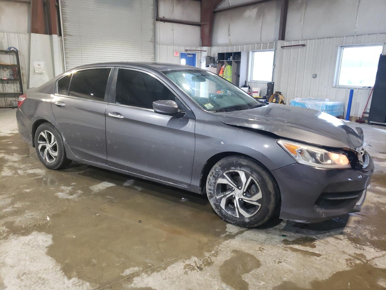 2017 Honda Accord VIN 1HGCR2F30HA184055 Copart auction photo, front end damage thumbnail 4