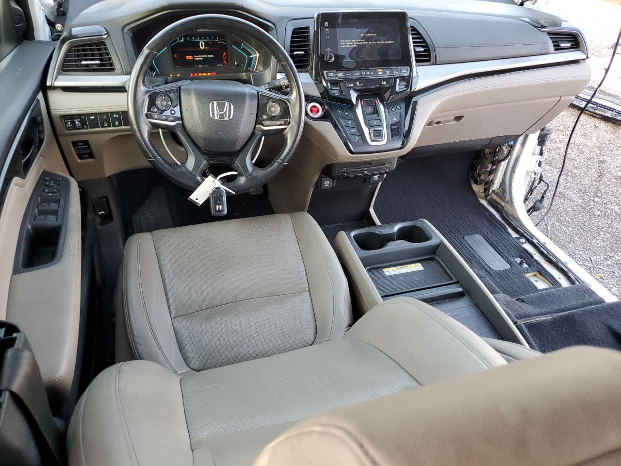 2018 Honda Odyssey VIN 5FNRL6H9XJB056597 Copart auction photo, all over damage thumbnail 8