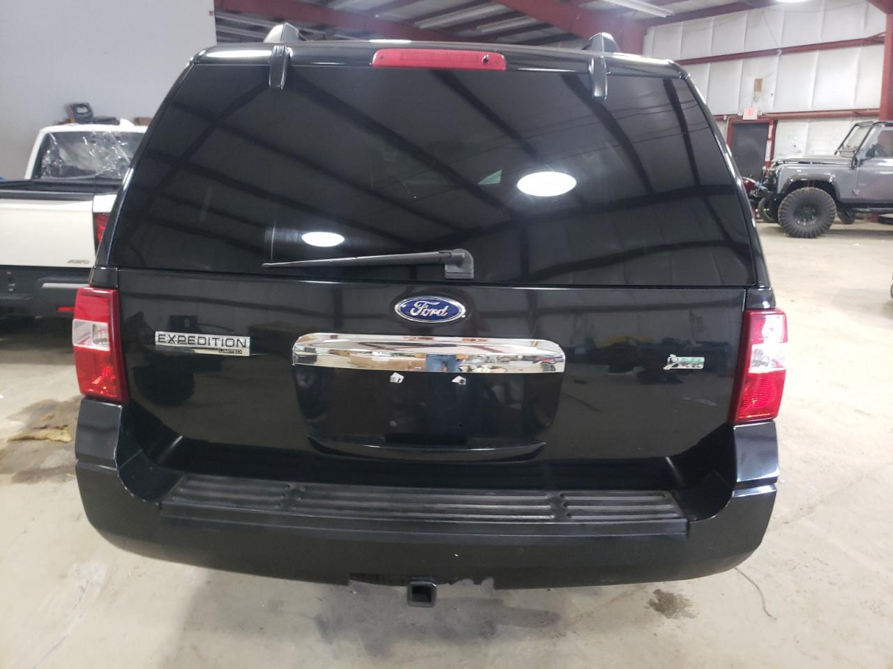 2013 Ford Expedition VIN 1FMJU2A54DEF56945 Copart auction photo, front end damage thumbnail 6