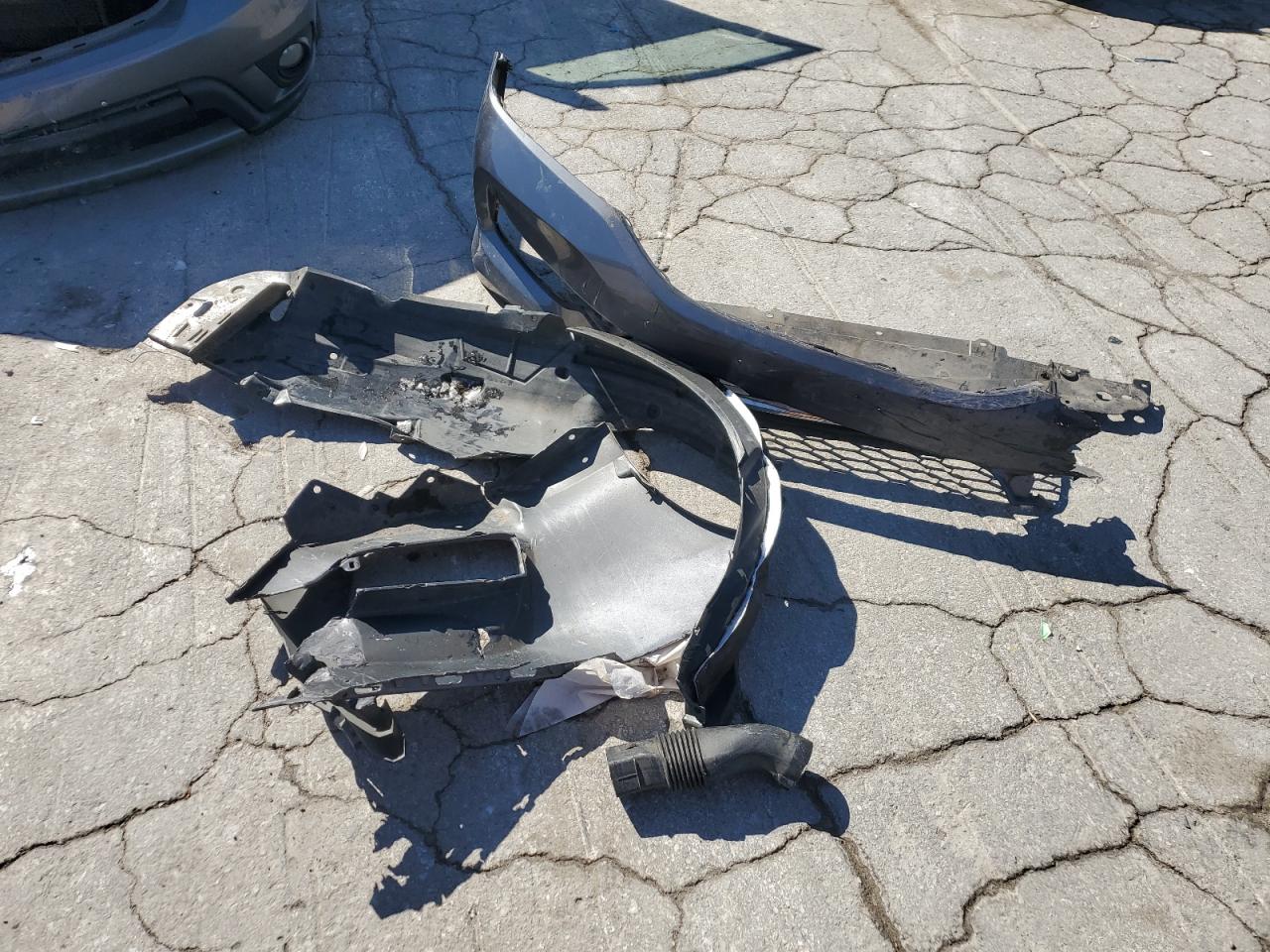 2017 Honda Accord VIN 1HGCR2F34HA152435 Copart auction photo, front end / side damage thumbnail 14