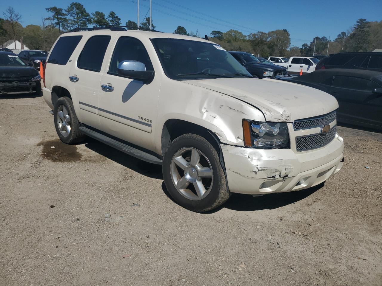 2014 Chevrolet Tahoe VIN 1GNSCCE07ER114727 Copart auction photo, front end damage thumbnail 4