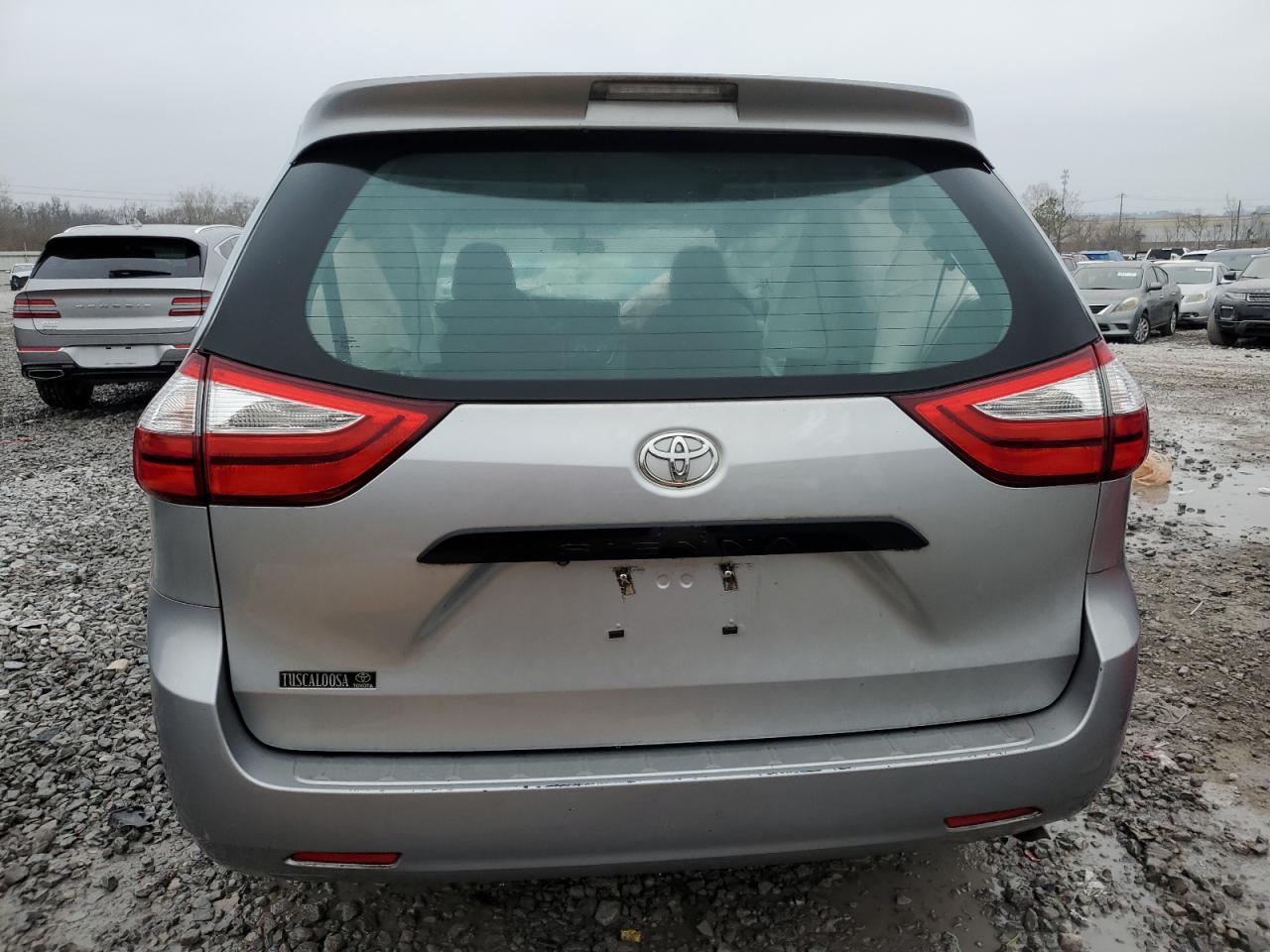 2017 Toyota Sienna VIN 5TDZZ3DC0HS887658 Copart auction photo, front end damage thumbnail 6