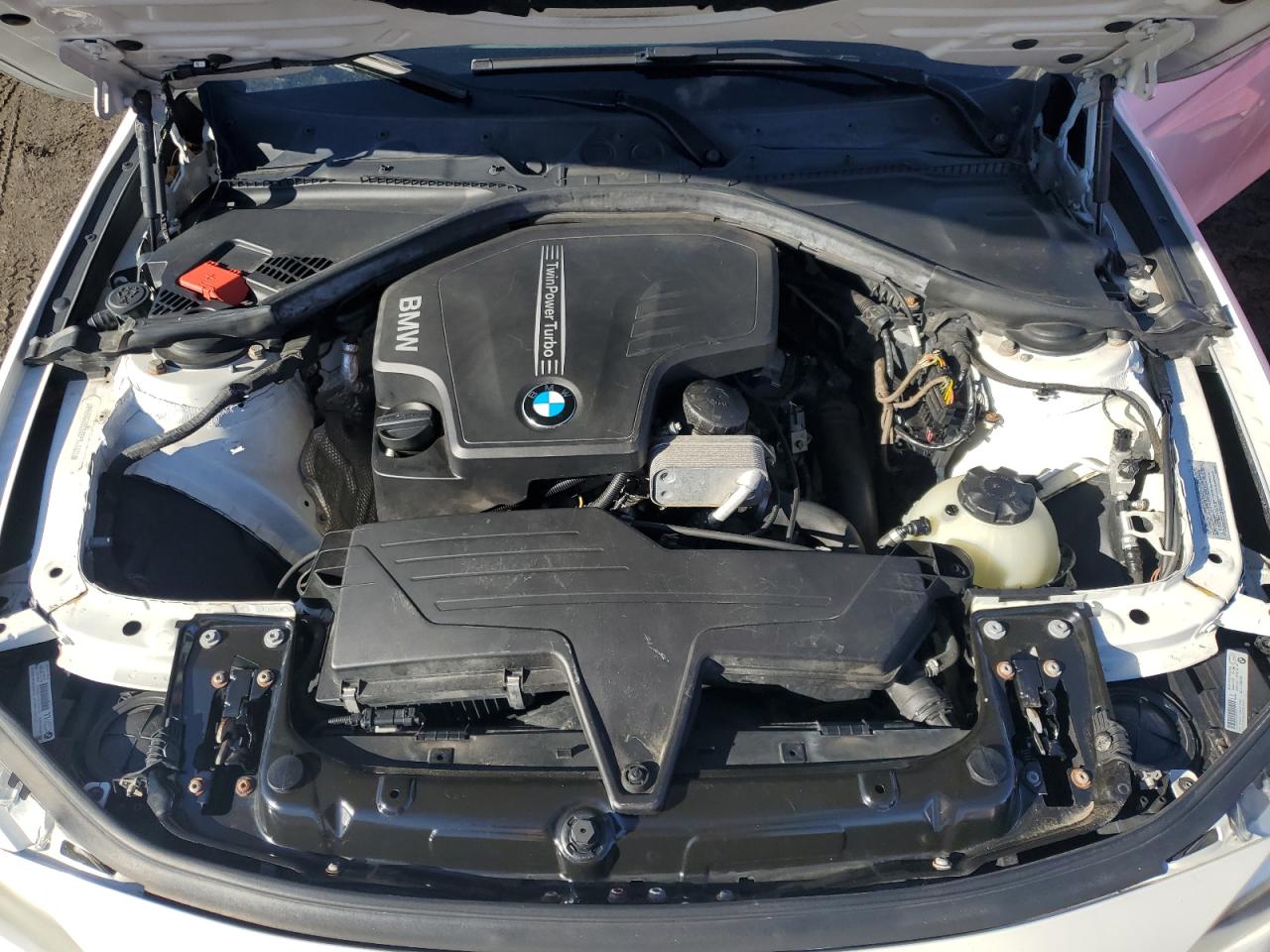 2014 BMW 3er VIN WBA3B5C58EP540901 Copart auction photo, minor dent/scratches damage thumbnail 11